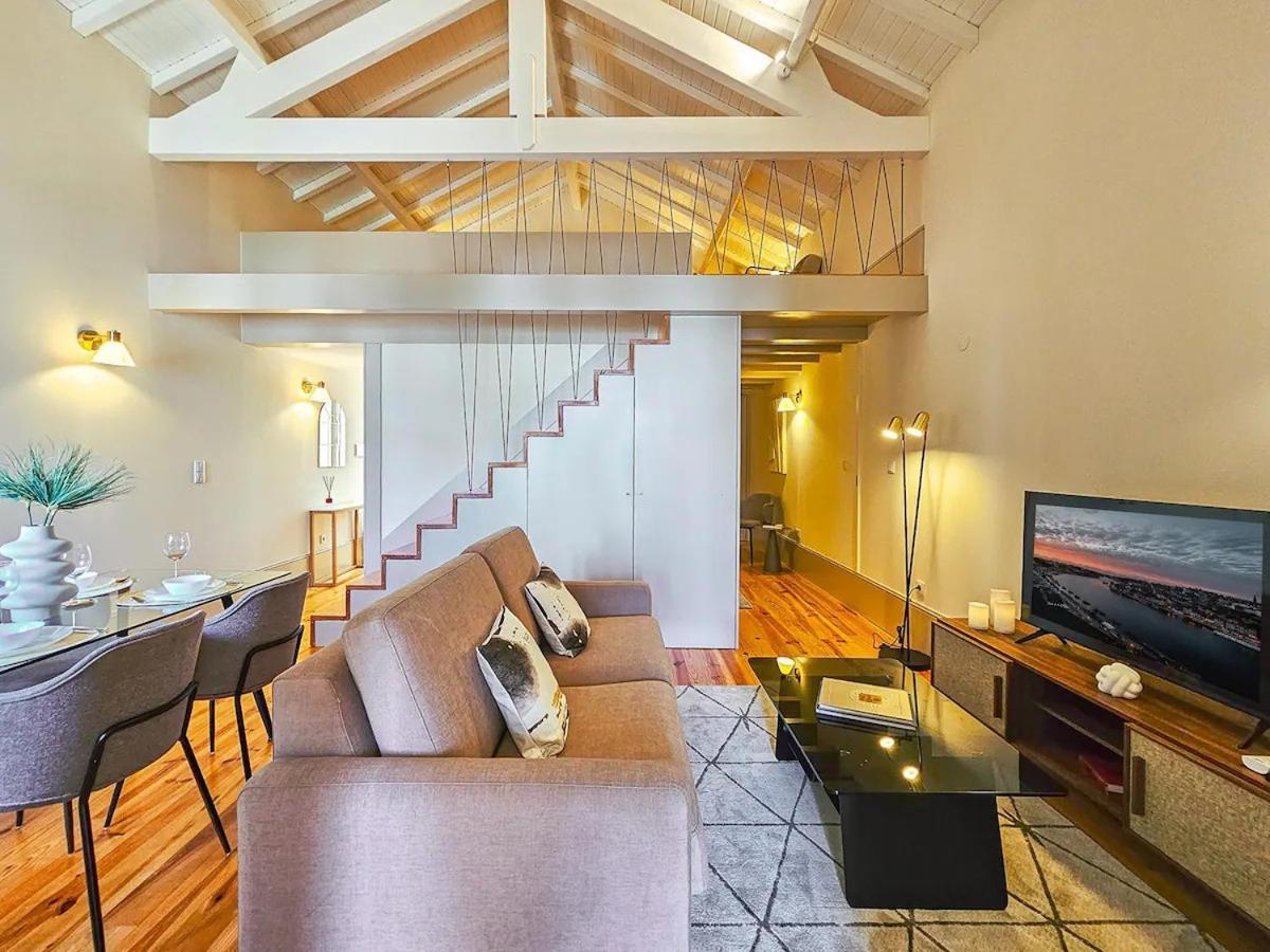 Wood Haven Luxury Duplex Downtown With Ac Apartment